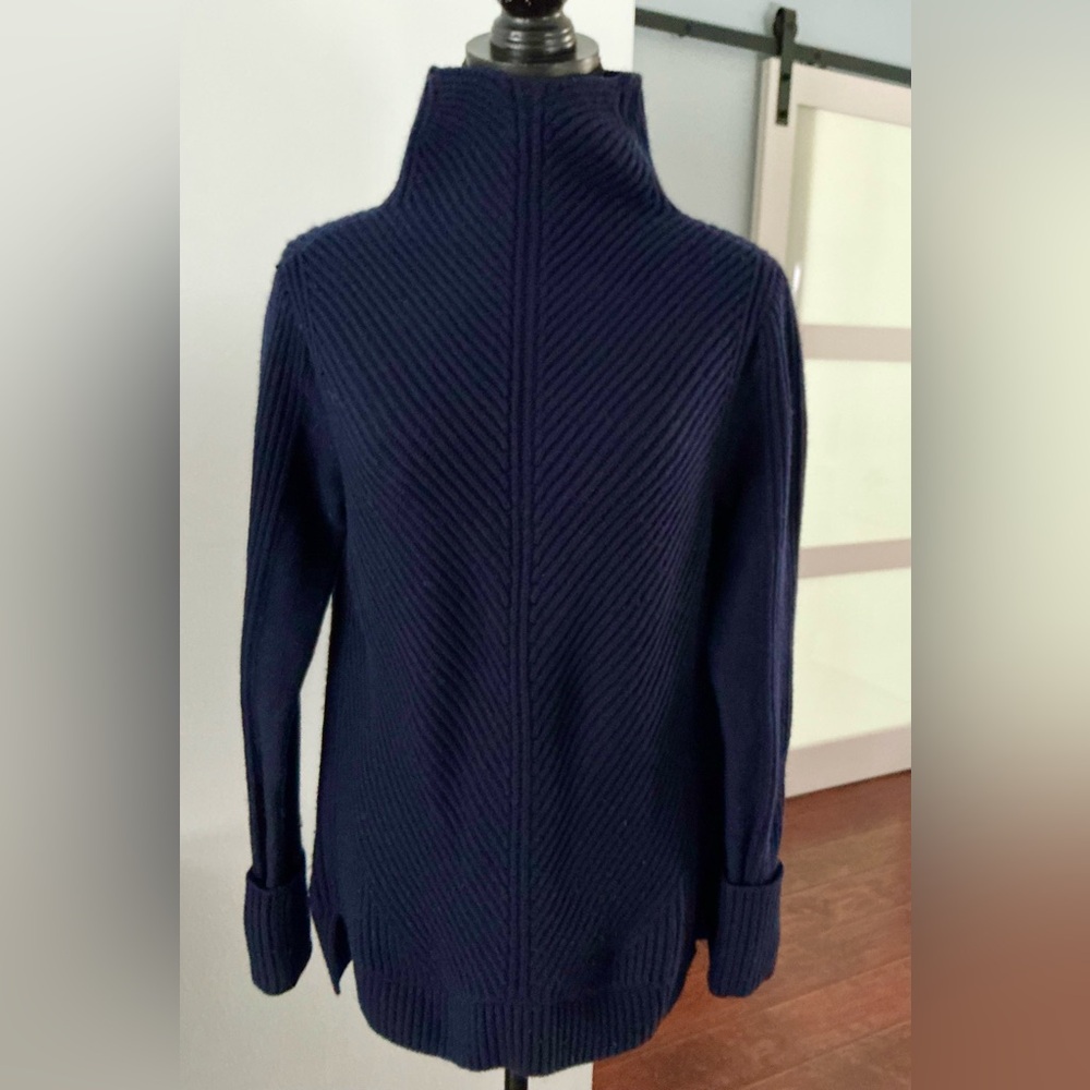 VINCE wool+ cashmere sweater🌹